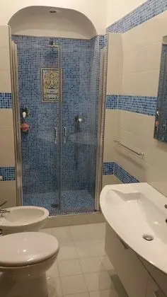 Tek Büyük Yataklı Oda (Sofia)