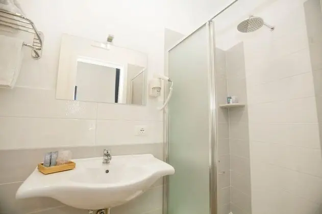 Deluxe Tek Büyük veya İki Ayrı Yataklı Oda, Balkon