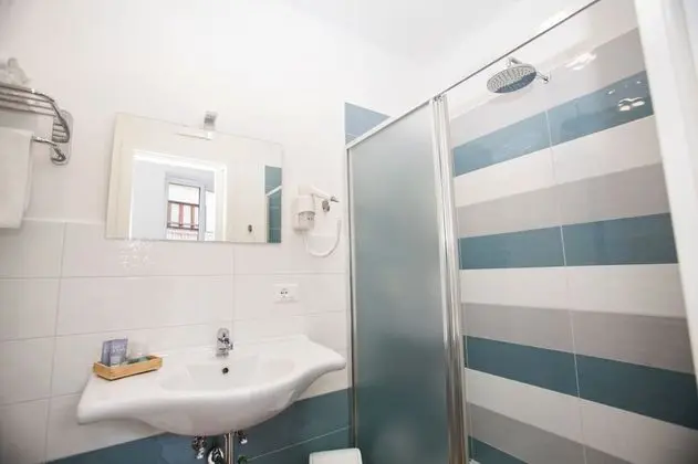 Deluxe Tek Büyük veya İki Ayrı Yataklı Oda, Balkon