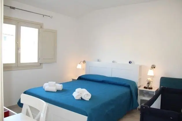 Apart Daire, Havuz Kenarı