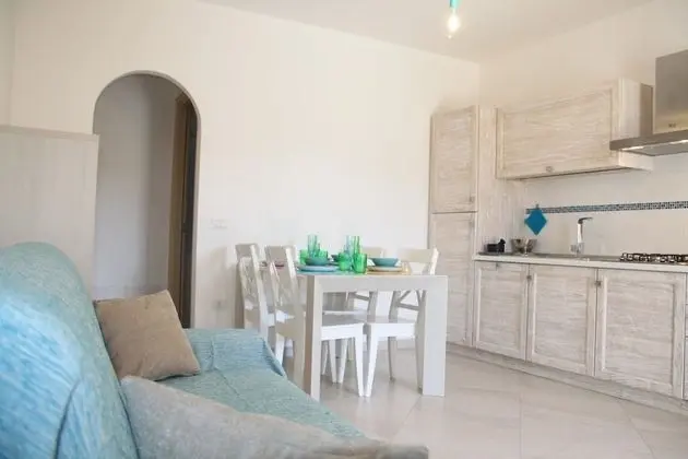 Apart Daire, Havuz Kenarı