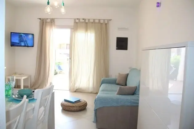 Apart Daire, Havuz Kenarı