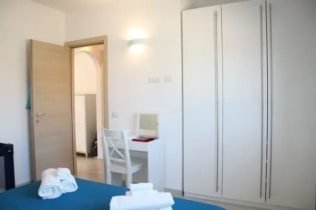 Apart Daire, Havuz Kenarı