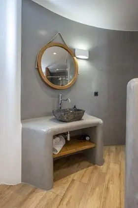 Honeymoon Windmill Suite with sharing pool