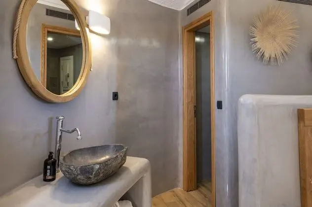 Honeymoon Windmill Suite with sharing pool