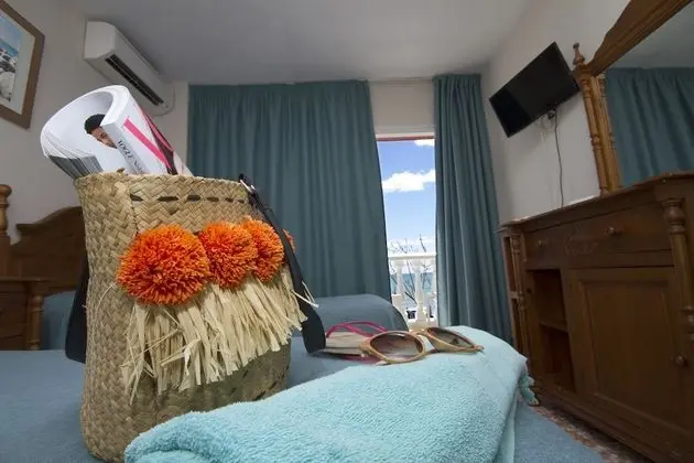Tek Büyük Yataklı Oda, Balkon, Deniz Manzaralı