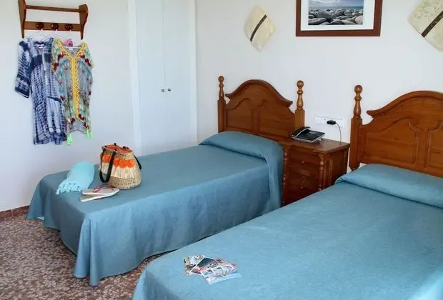 Tek Büyük Yataklı Oda, Balkon, Deniz Manzaralı