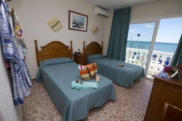 Tek Büyük Yataklı Oda, Balkon, Deniz Manzaralı