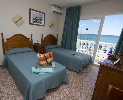 Tek Büyük Yataklı Oda, Balkon, Deniz Manzaralı