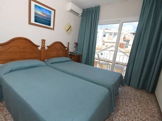 Tek Büyük Yataklı Oda, Balkon, Şehir Manzaralı