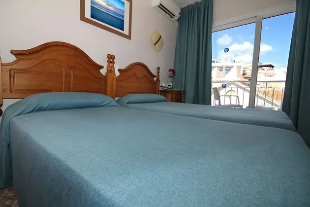 Tek Büyük Yataklı Oda, Balkon, Şehir Manzaralı