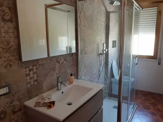 Apart Daire, Bahçe Manzaralı (Pupa)