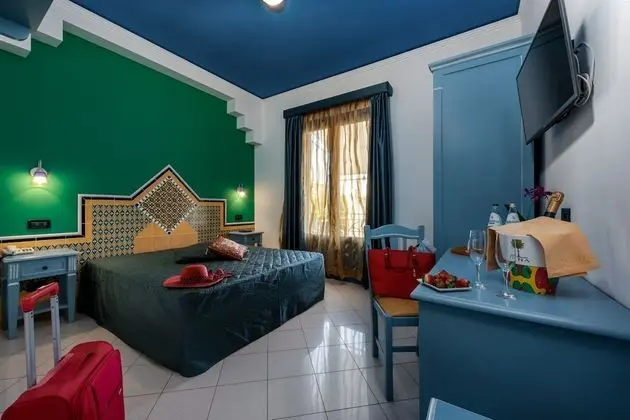 Basic Tek Büyük Yataklı Oda