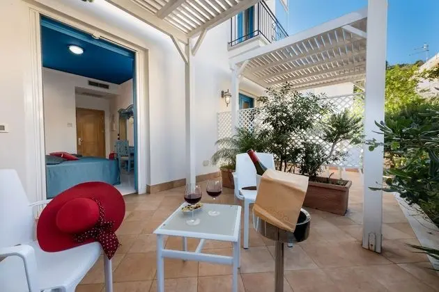 Basic Tek Büyük Yataklı Oda