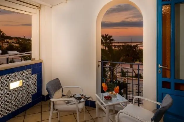 Family Süit, Teras, Deniz Manzaralı