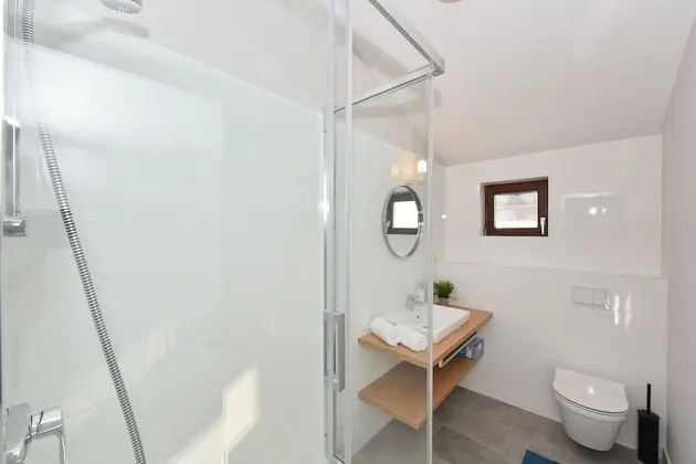 Two Bedroom Apartment, Balcony, Pool view (A4)