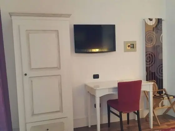 Comfort Tek Büyük veya İki Ayrı Yataklı Oda