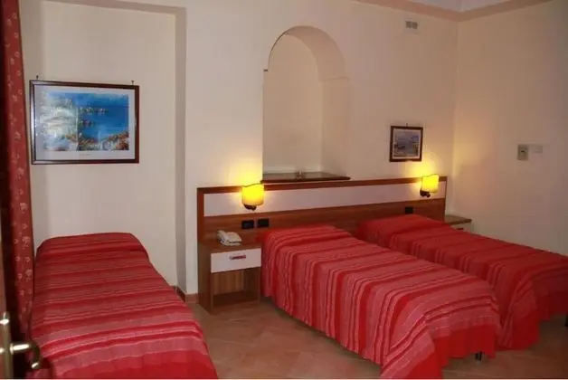 Comfort Üç Kişilik Oda