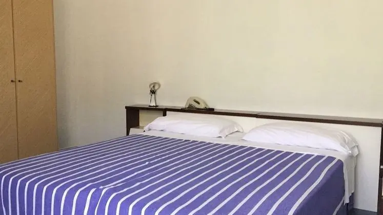 Tek Büyük veya İki Ayrı Yataklı Oda, Balkon