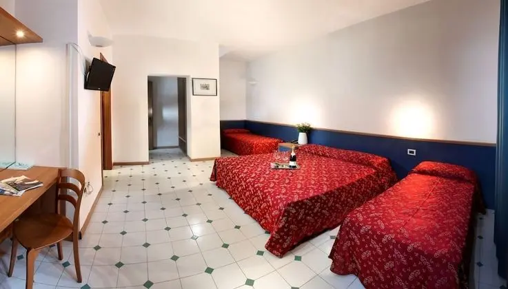 Basic Dört Kişilik Oda