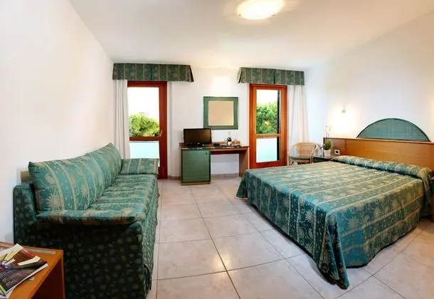 Superior Üç Kişilik Oda, Balkon