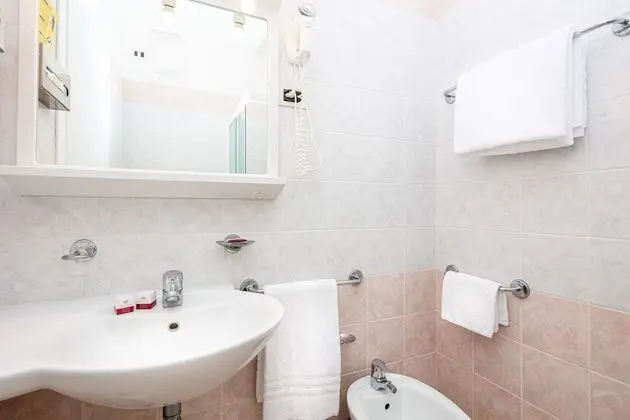 Superior Üç Kişilik Oda, Balkon