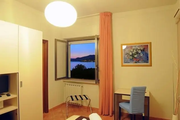 Classic Üç Kişilik Oda, Kısmi Deniz Manzaralı