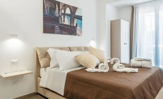 Tek Büyük Yataklı Oda (Favignana)