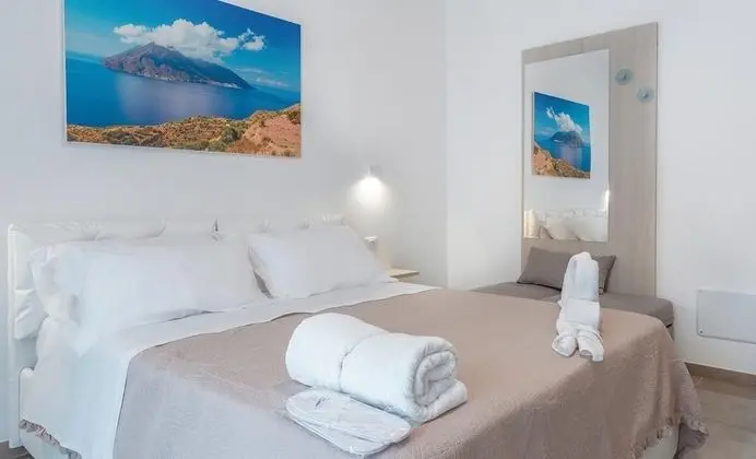 Üç Kişilik Oda (Salina)