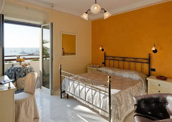 Deluxe Dört Kişilik Oda, Balkon, Deniz Manzaralı