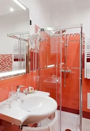 Tek Büyük Yataklı Oda, Deniz Manzaralı