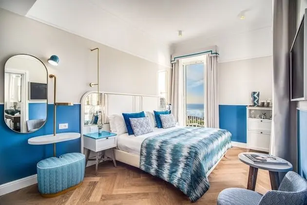 Deluxe Tek Büyük Yataklı Oda, Balkon, Deniz Manzaralı