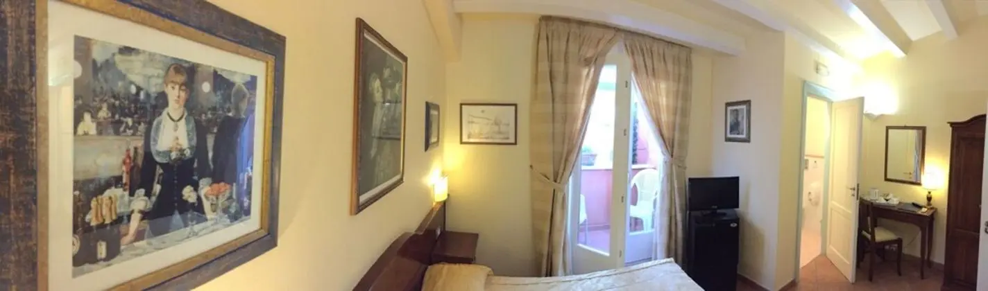 Comfort Tek Büyük Yataklı Oda, Balkon, Deniz Manzaralı
