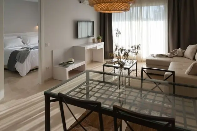Grand Apart Daire, 2 Yatak Odası, Kısmi Deniz Manzaralı, Köşe