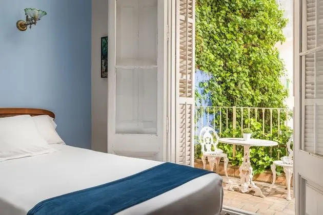 Tek Büyük veya İki Ayrı Yataklı Oda, Teras