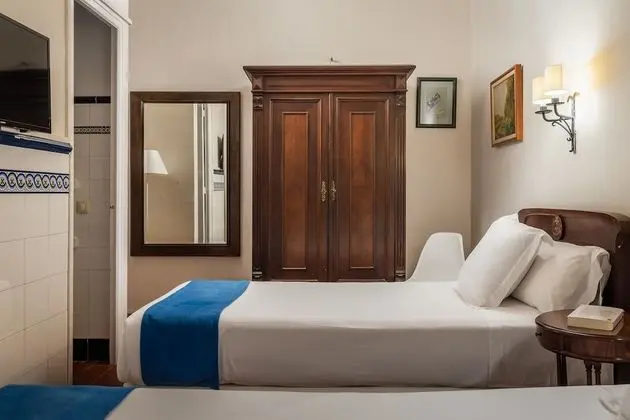 Tek Büyük veya İki Ayrı Yataklı Oda