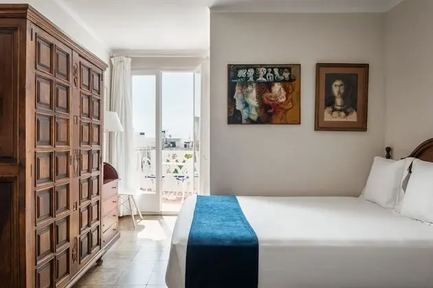 Üç Kişilik Oda, Teras