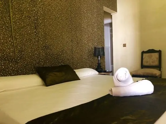 Tek Büyük veya İki Ayrı Yataklı Oda