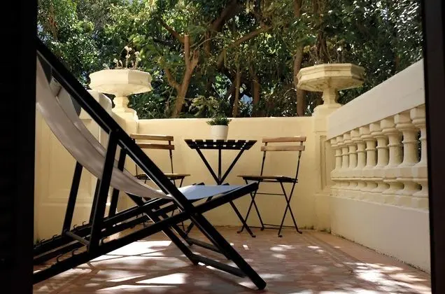 Tek Büyük veya İki Ayrı Yataklı Oda, Teras