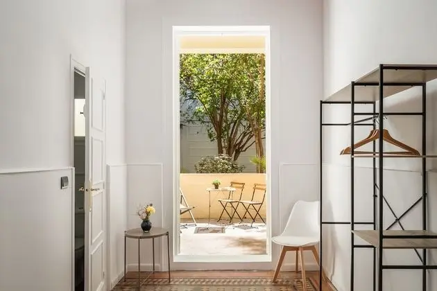 Tek Büyük veya İki Ayrı Yataklı Oda, Teras