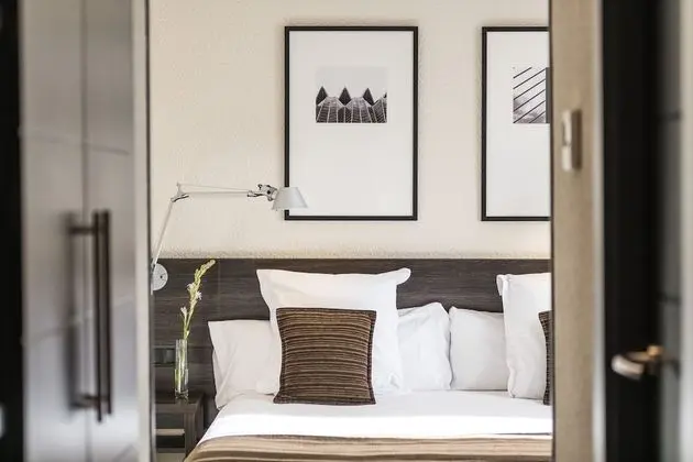 Superior Tek Büyük Yataklı Oda (con living room)