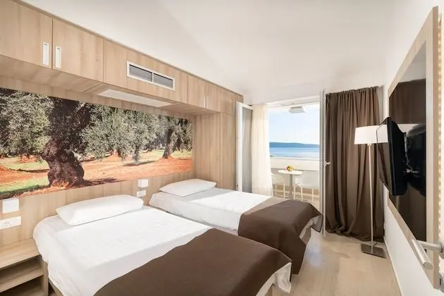 Standard Family Room, Balcony, Sea view (Residence)