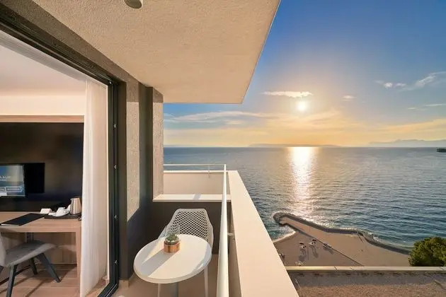 Superior Tek Büyük Yataklı Oda, Balkon, Deniz Manzaralı