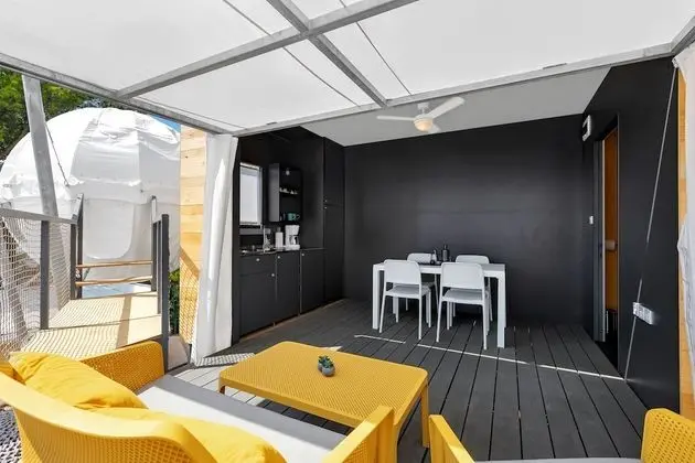 Friends & Family Glamping pad