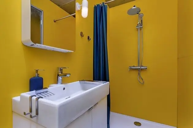 Friends & Family Glamping pad