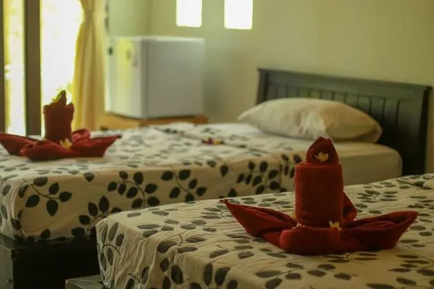 Deluxe Oda, Havuz Manzaralı