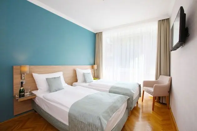 Comfort Tek Büyük Yataklı Oda