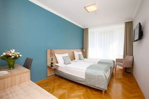 Comfort Tek Büyük Yataklı Oda