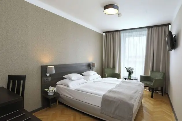 Comfort Tek Büyük Yataklı Oda