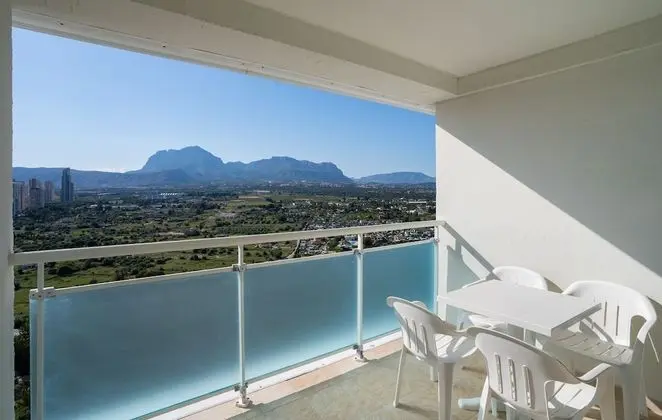 Family Oda, Balkon (3 Adults and 2 Children)